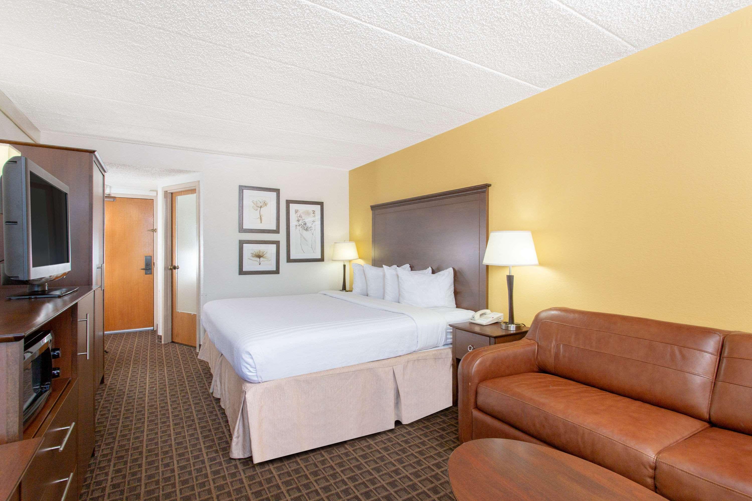 Americinn By Wyndham Madison West Dış mekan fotoğraf