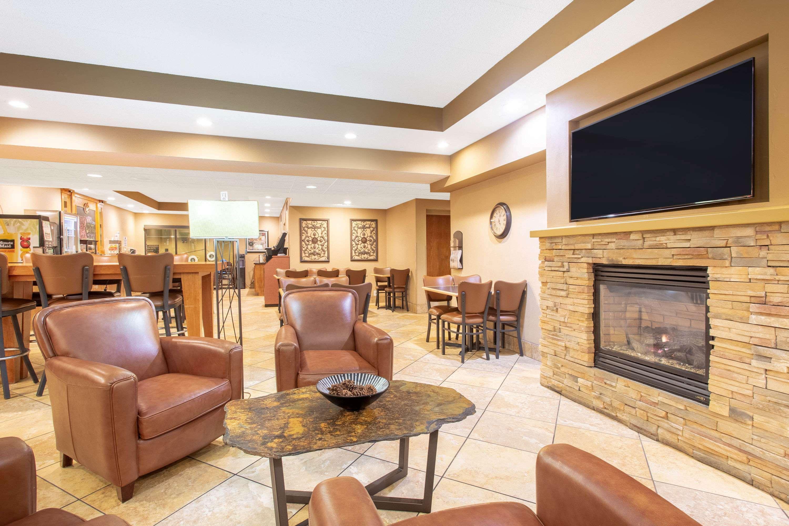 Americinn By Wyndham Madison West Dış mekan fotoğraf