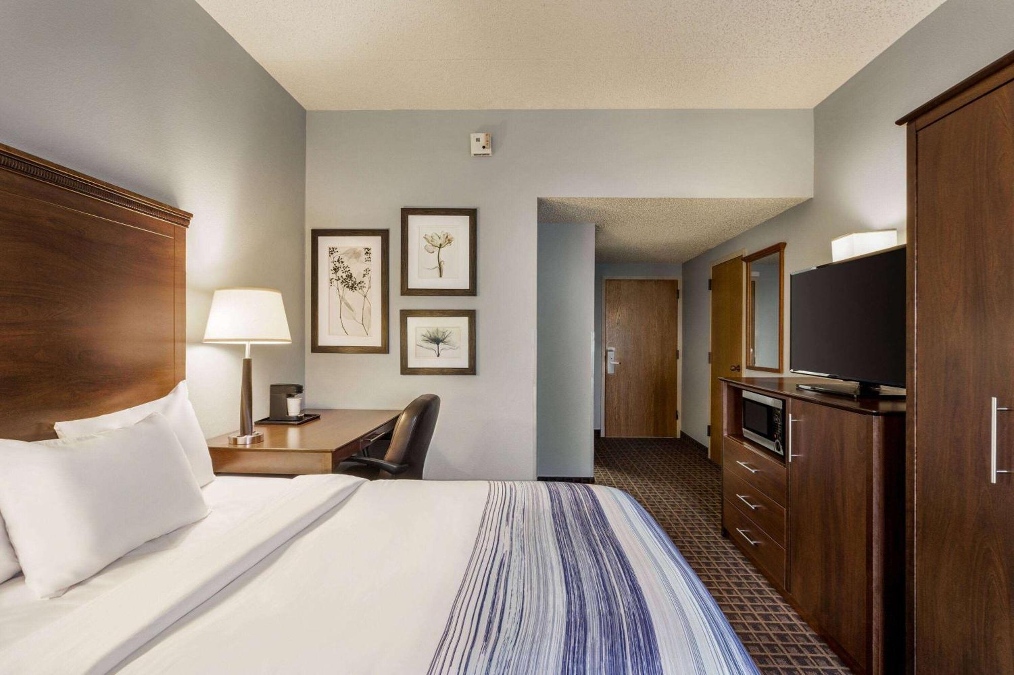 Americinn By Wyndham Madison West Dış mekan fotoğraf